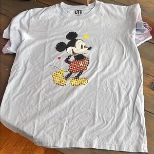 Uniqlo large Disney Mickey Mouse graphic tee
